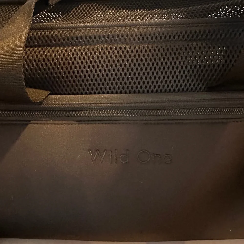 Wild One | Black Dog Carrier